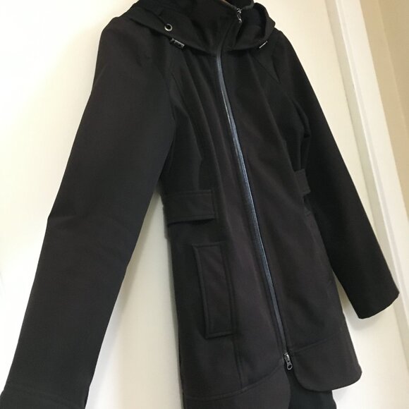 3Stones Vancouver Flattering Fitted Hooded Jacket - Picture 3 of 16